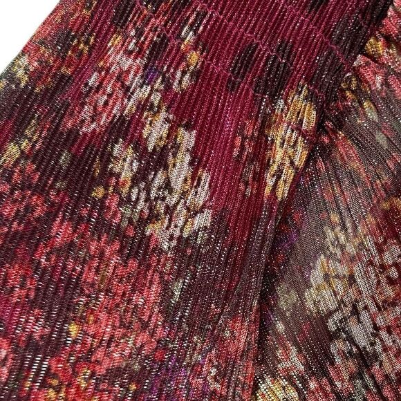 Maison Tara Curvy Size 14 Maroon Red Floral Metallic Pleat Fabric Dress - Picture 6 of 11